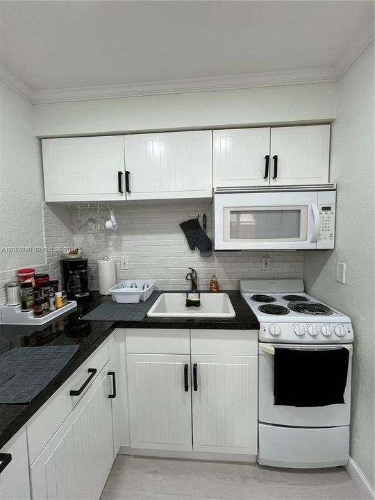 En Renta: $1,900 (1 camas, 1 baños, 2561 Pies cuadrados)
