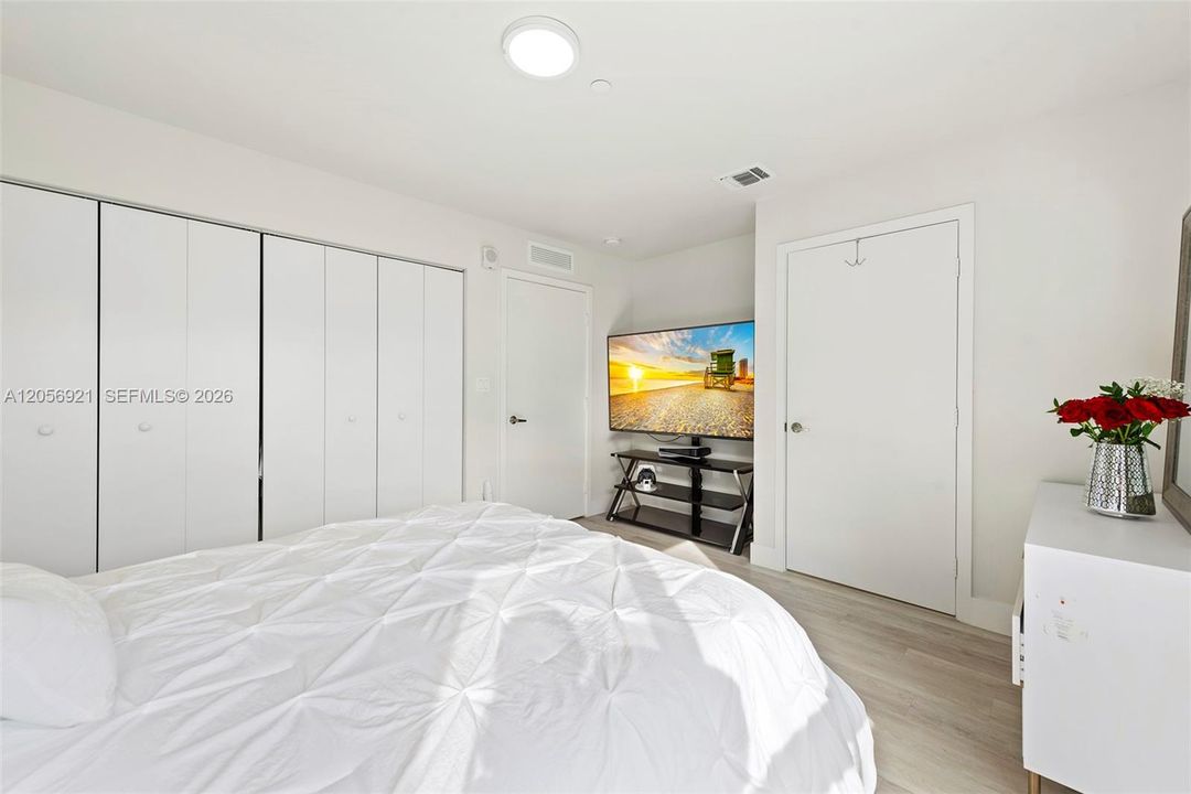 En Renta: $2,950 (3 camas, 2 baños, 1533 Pies cuadrados)