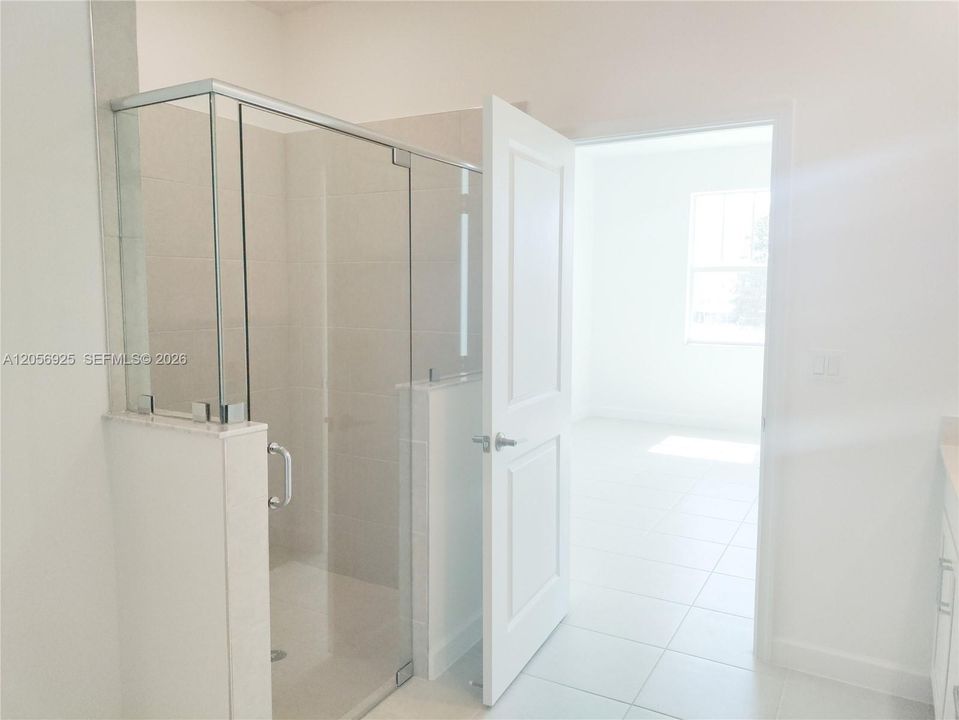 В аренду: $3,300 (3 спален, 2 ванн, 1757 Квадратных фут)