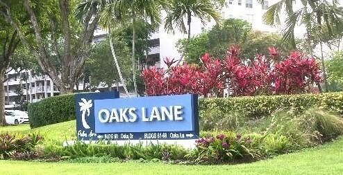 OAKS LANE 1