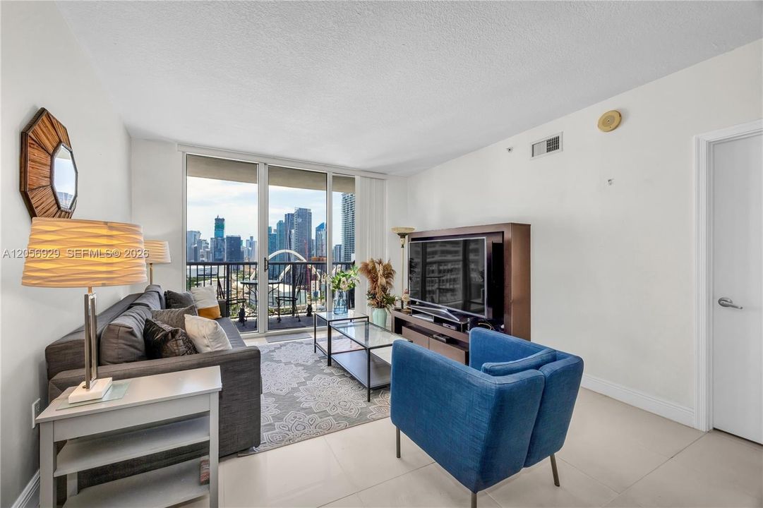 En Venta: $329,000 (1 camas, 1 baños, 821 Pies cuadrados)