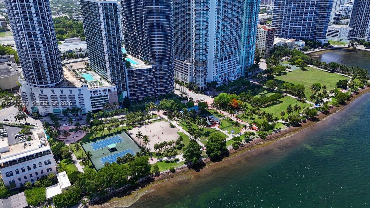 En Venta: $329,000 (1 camas, 1 baños, 821 Pies cuadrados)