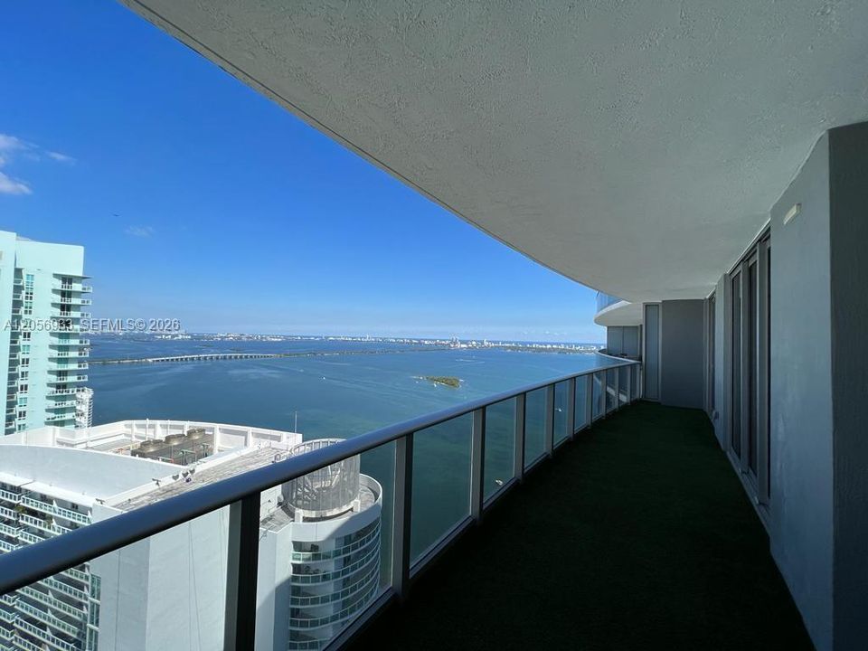 For Rent: $6,500 (2 beds, 2 baths, 1390 Square Feet)