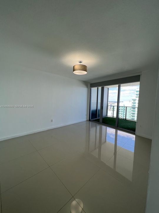 For Rent: $6,500 (2 beds, 2 baths, 1390 Square Feet)