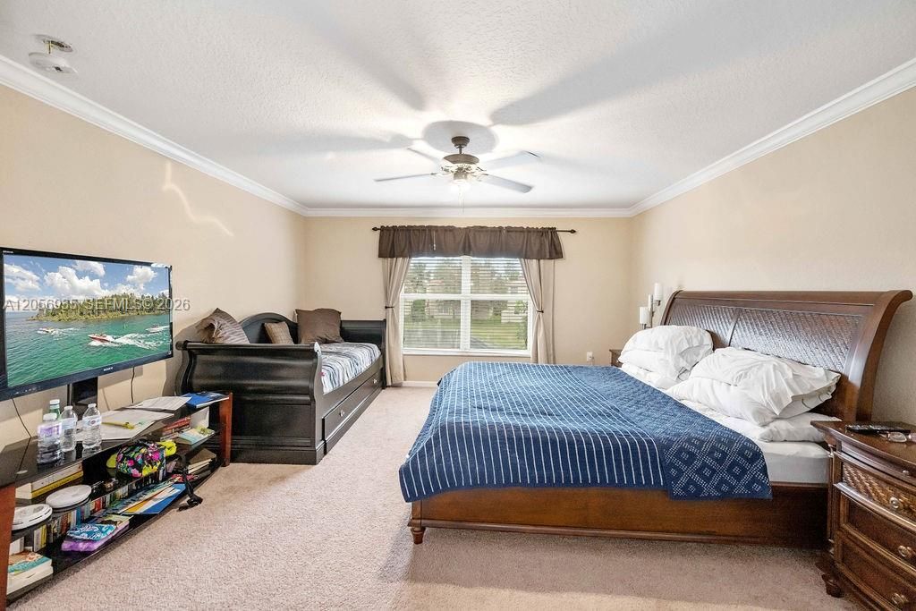 В аренду: $4,200 (4 спален, 2 ванн, 2250 Квадратных фут)