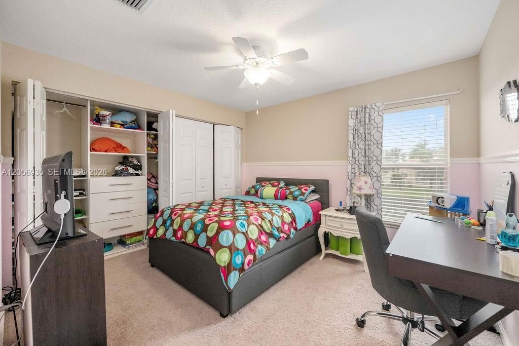 В аренду: $4,200 (4 спален, 2 ванн, 2250 Квадратных фут)