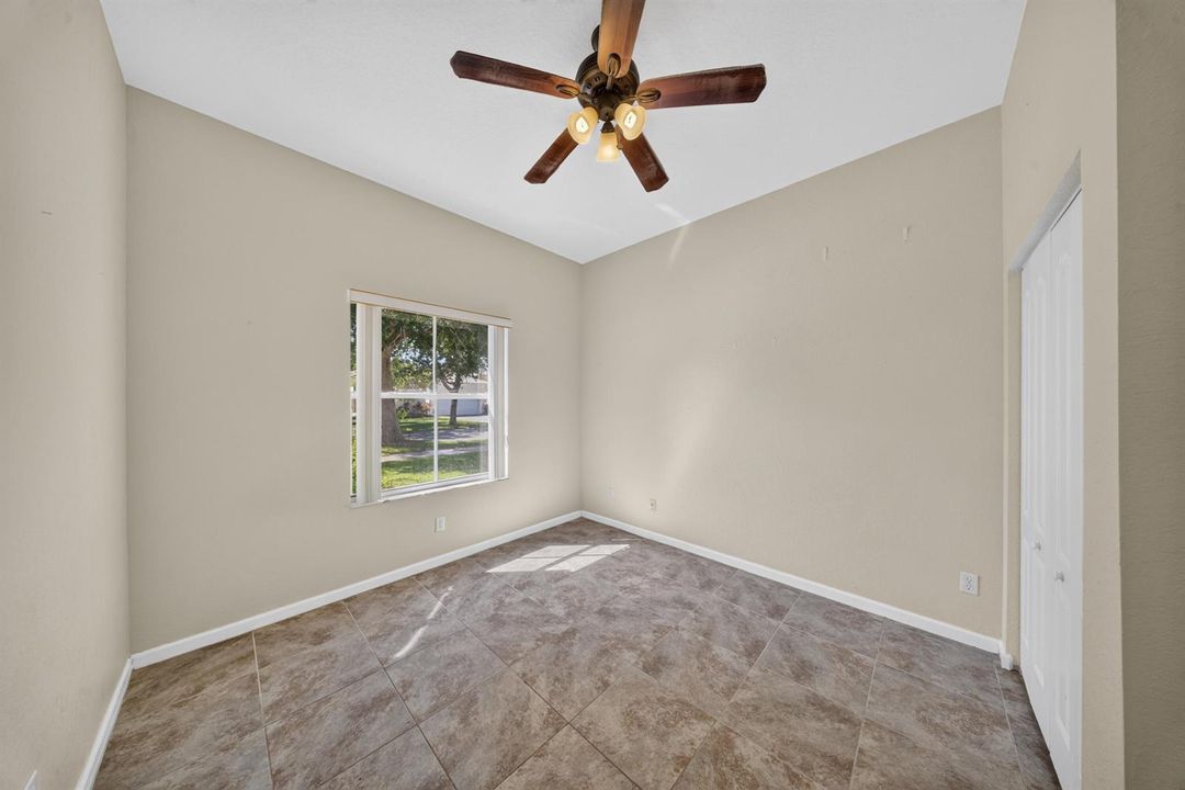 Guest Bedroom - Room 2