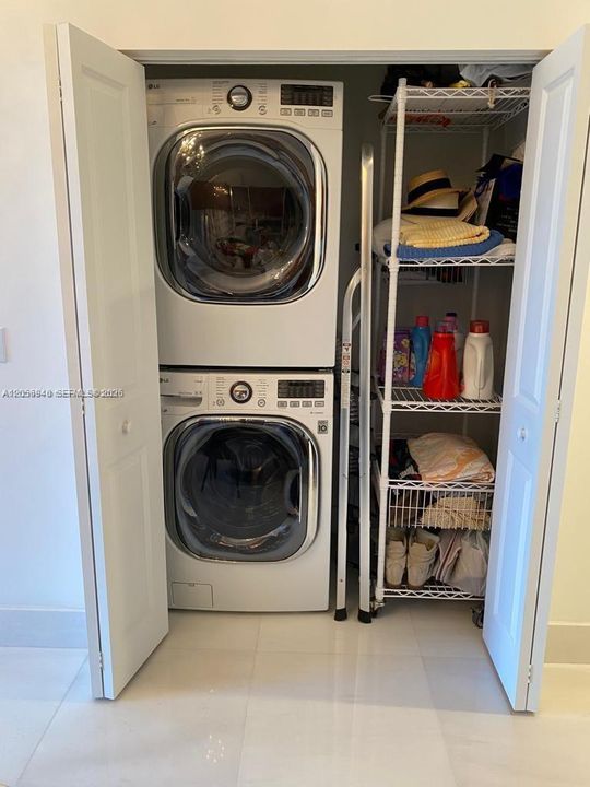 En Renta: $3,700 (2 camas, 1 baños, 875 Pies cuadrados)