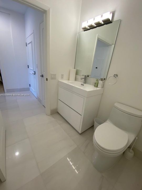 En Renta: $3,700 (2 camas, 1 baños, 875 Pies cuadrados)