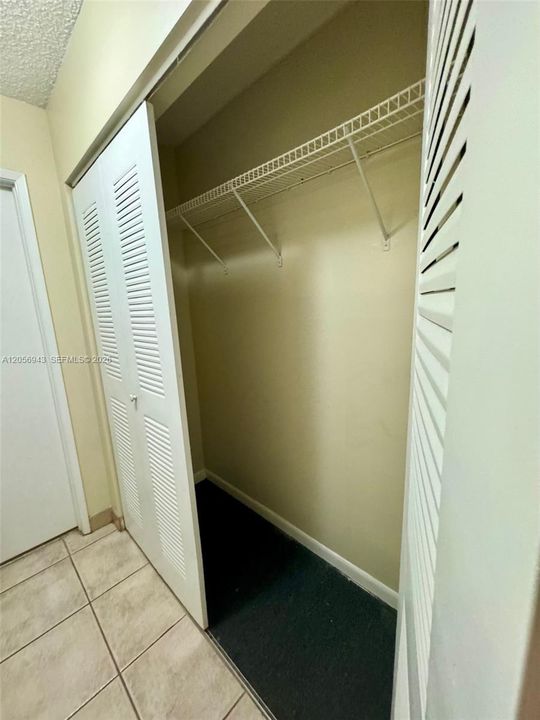 В аренду: $1,800 (1 спален, 1 ванн, 744 Квадратных фут)