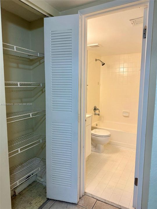 В аренду: $1,800 (1 спален, 1 ванн, 744 Квадратных фут)