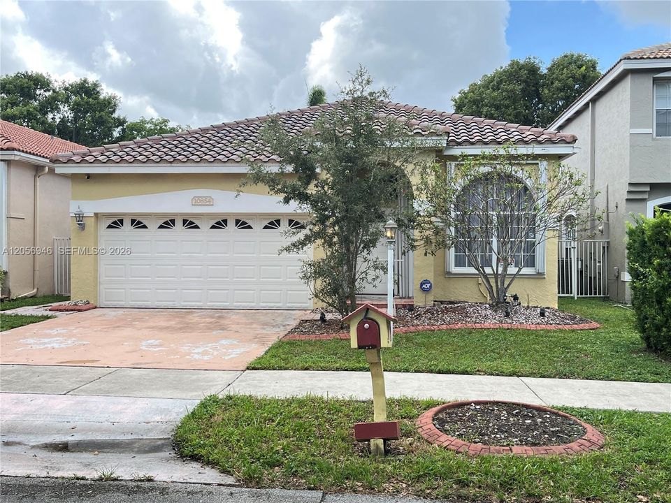 En Venta: $599,999 (3 camas, 2 baños, 1567 Pies cuadrados)
