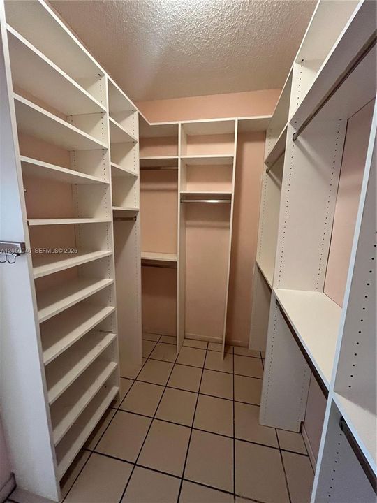 En Venta: $599,999 (3 camas, 2 baños, 1567 Pies cuadrados)