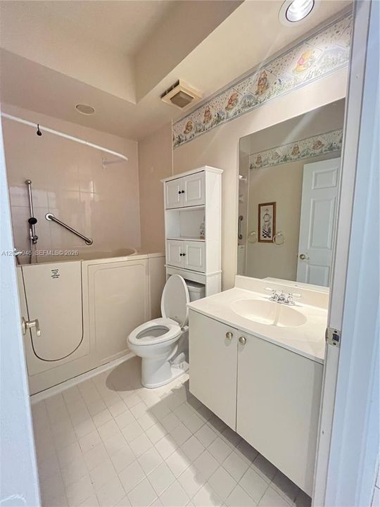 2nd bathroom
