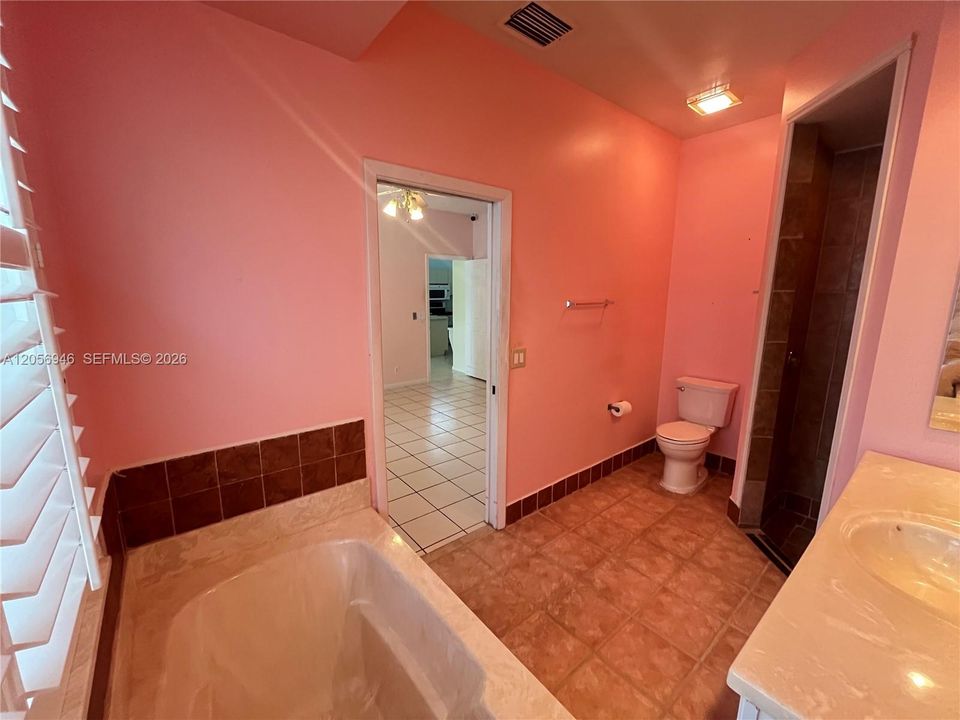 En Venta: $599,999 (3 camas, 2 baños, 1567 Pies cuadrados)