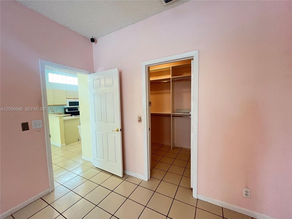 En Venta: $599,999 (3 camas, 2 baños, 1567 Pies cuadrados)