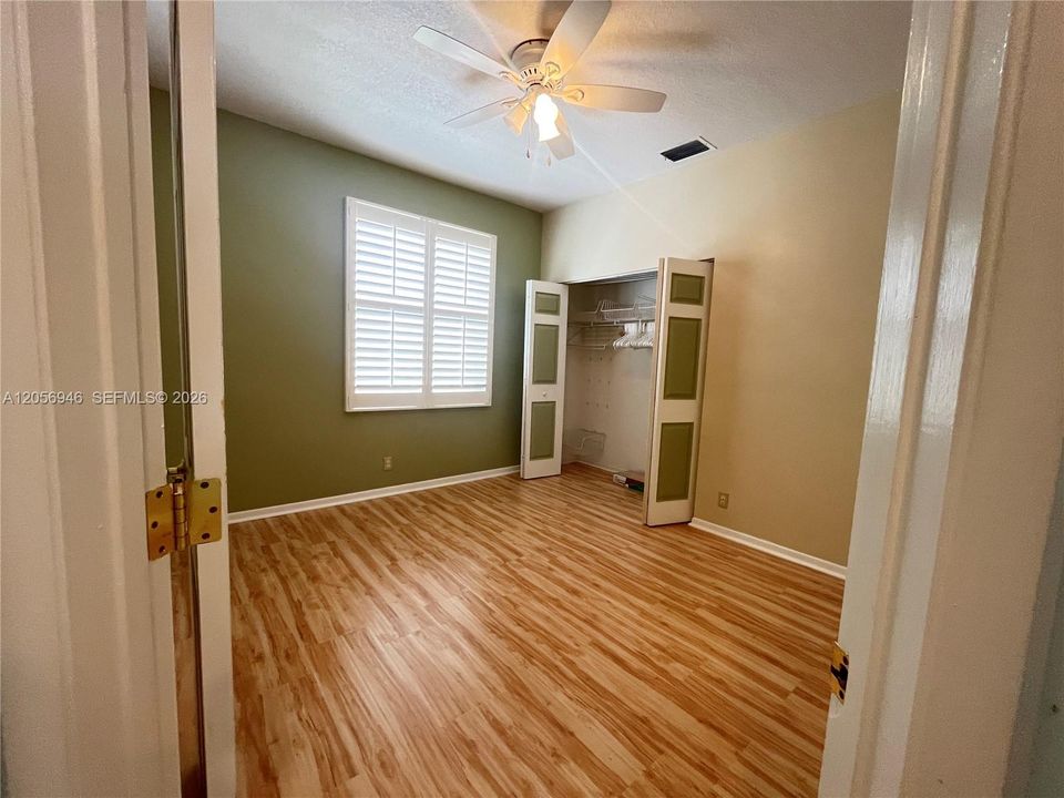 2nd bedroom
