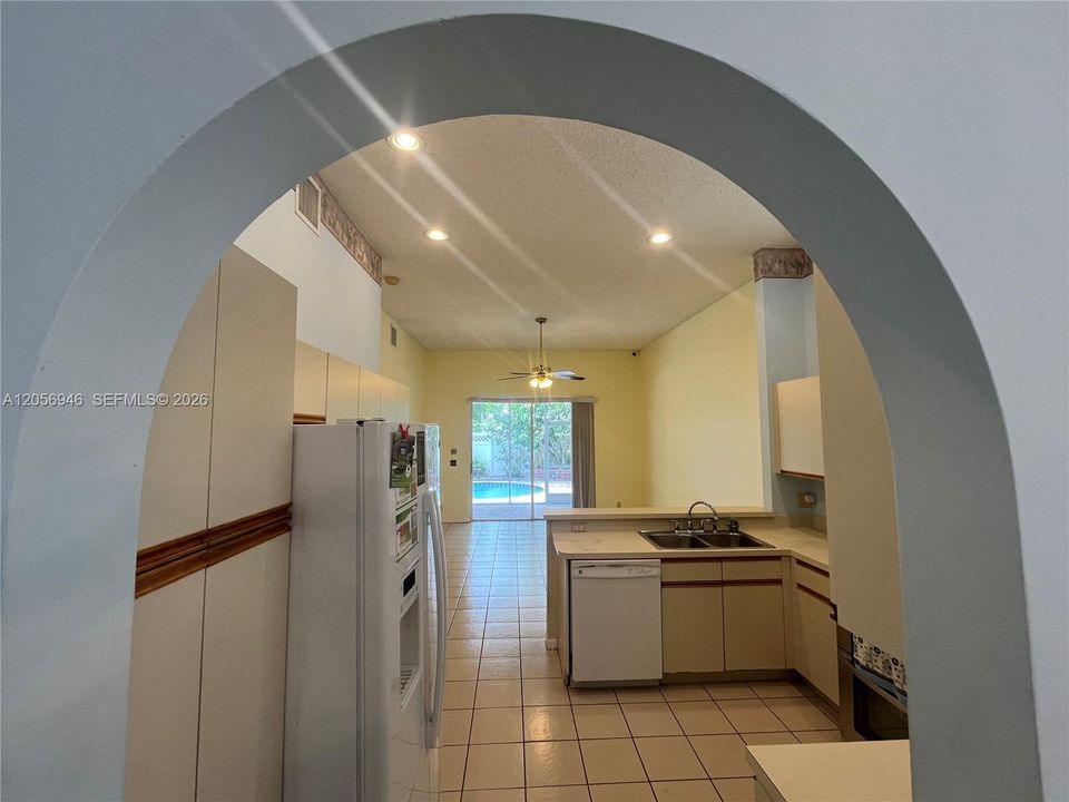 En Venta: $599,999 (3 camas, 2 baños, 1567 Pies cuadrados)
