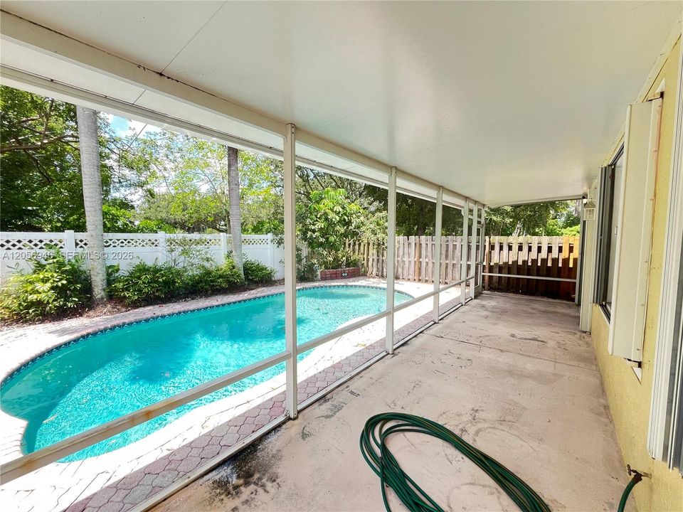En Venta: $599,999 (3 camas, 2 baños, 1567 Pies cuadrados)