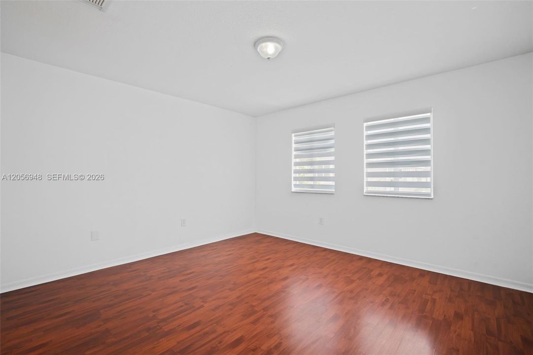 На продажу: $425,000 (2 спален, 2 ванн, 1568 Квадратных фут)
