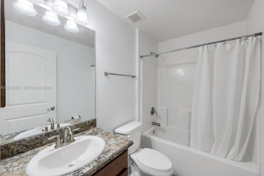 En Venta: $435,000 (3 camas, 2 baños, 0 Pies cuadrados)
