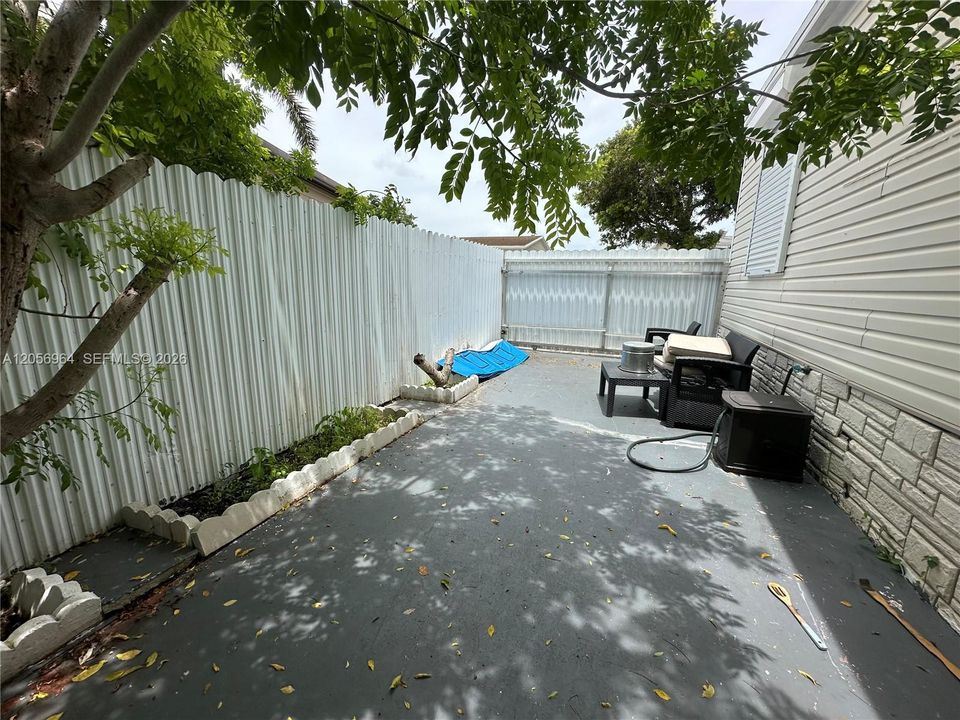 Active With Contract: $280,000 (4 beds, 2 baths, 2128 Square Feet)