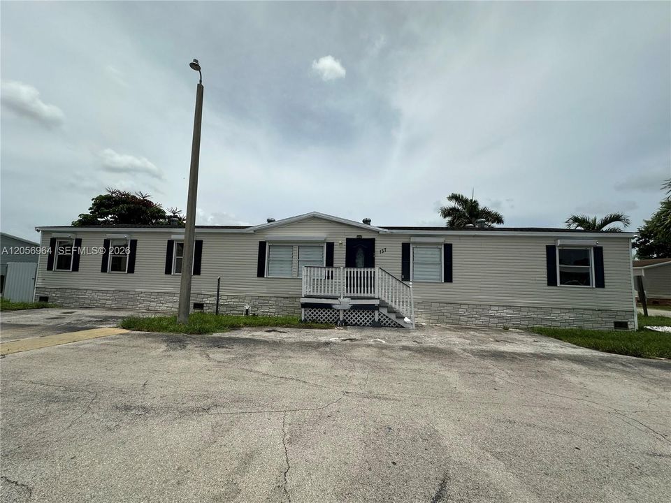 Active With Contract: $280,000 (4 beds, 2 baths, 2128 Square Feet)