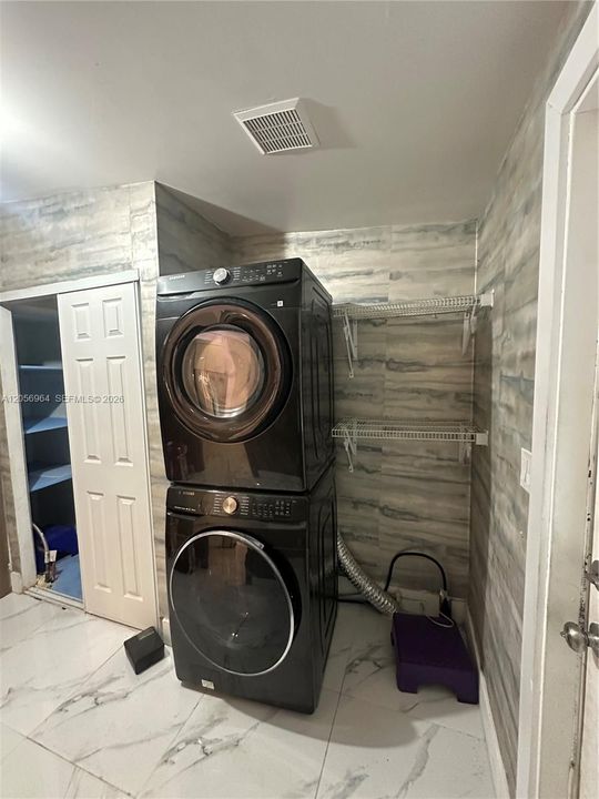 Active With Contract: $280,000 (4 beds, 2 baths, 2128 Square Feet)