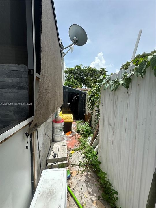 Active With Contract: $280,000 (4 beds, 2 baths, 2128 Square Feet)