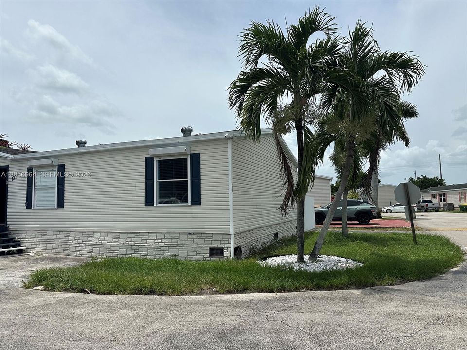 Active With Contract: $280,000 (4 beds, 2 baths, 2128 Square Feet)
