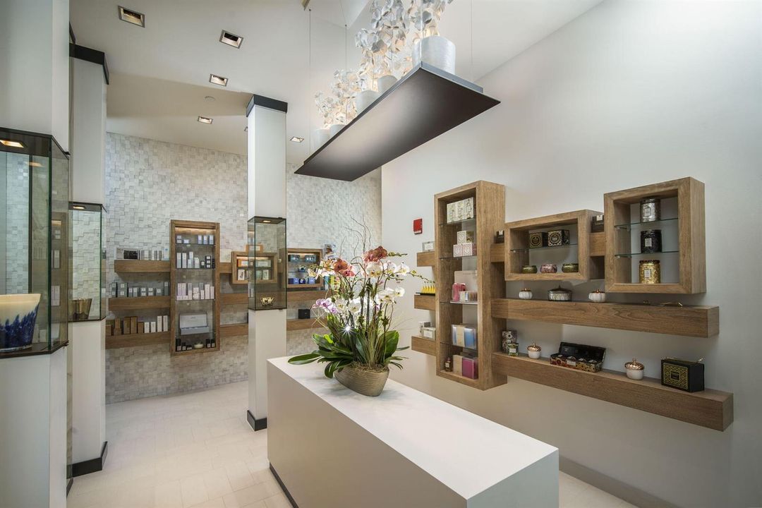 100-web-or-mls-Spa Retail 2 - Hi Res
