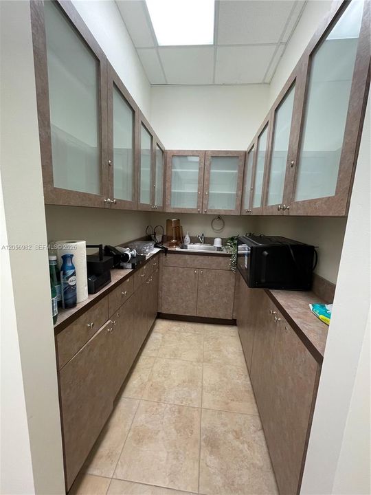 В аренду: $2,600 (0 спален, 0 ванн, 0 Квадратных фут)