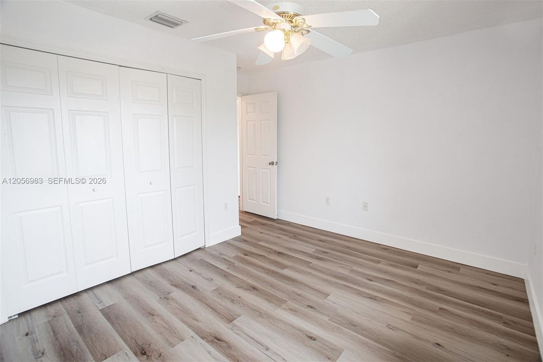 В аренду: $3,400 (4 спален, 3 ванн, 1705 Квадратных фут)