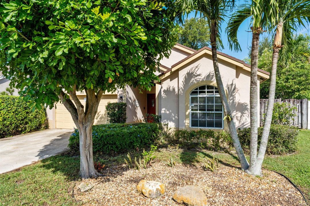 2-web-or-mls-A7409469