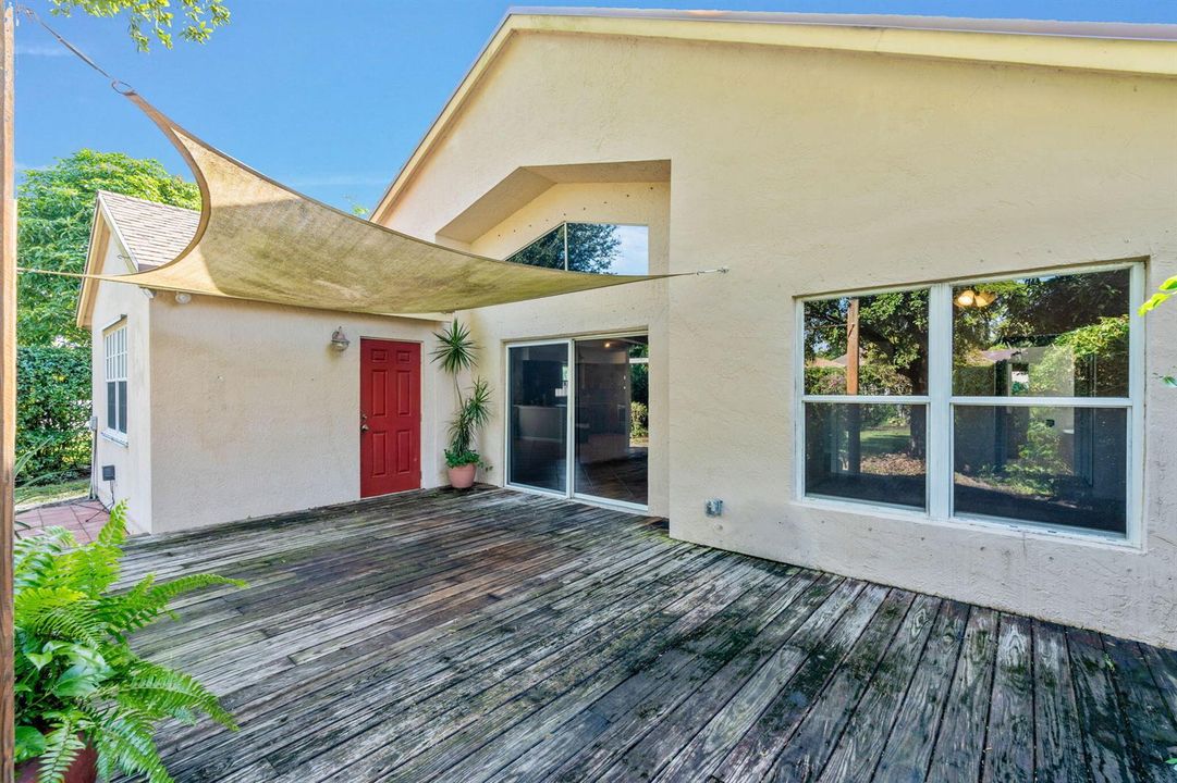 32-web-or-mls-A7409497