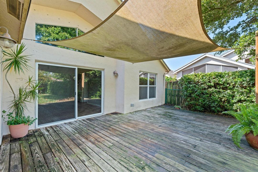 33-web-or-mls-A7409509