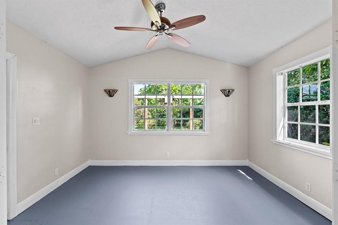 19-web-or-mls-A7409590