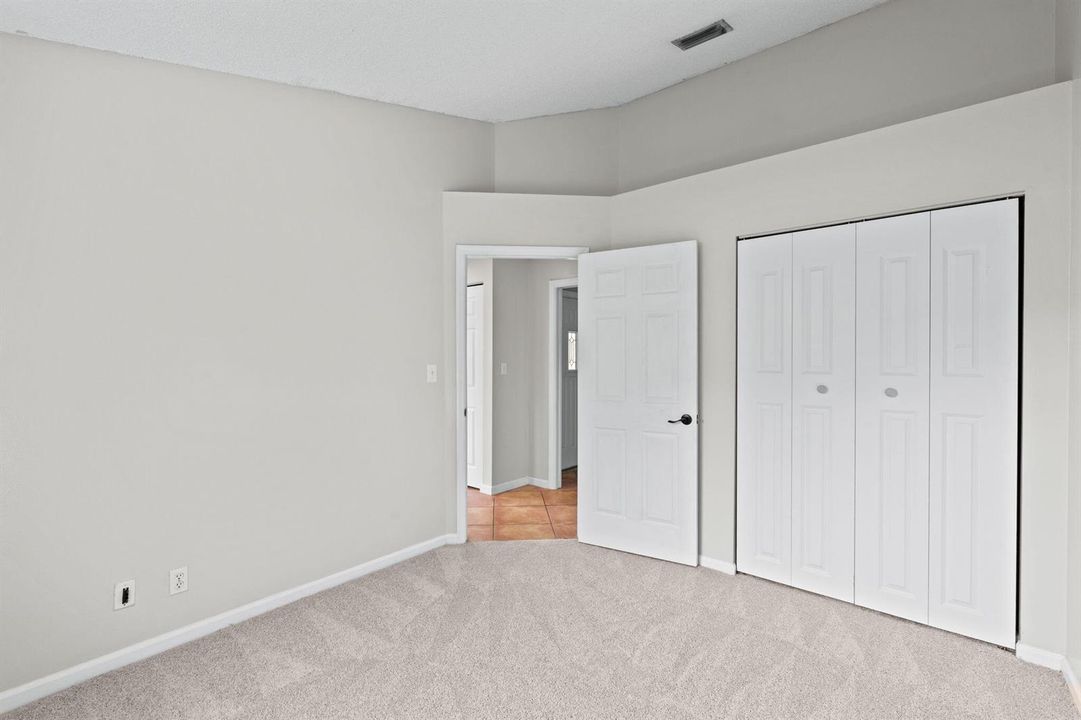 25-web-or-mls-A7409611