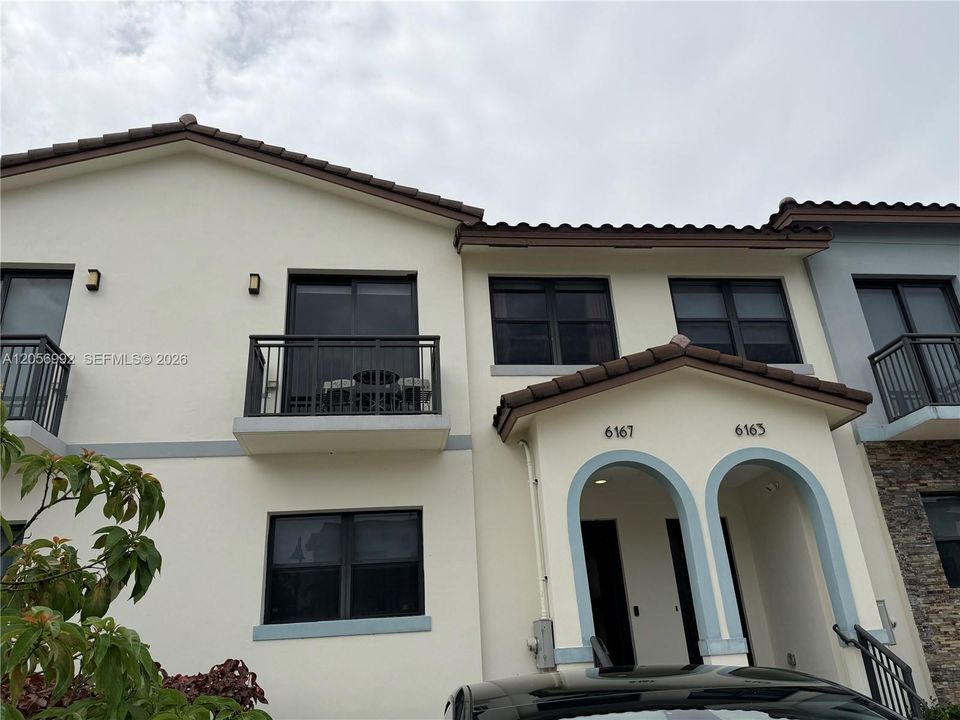 For Sale: $465,000 (3 beds, 2 baths, 1504 Square Feet)