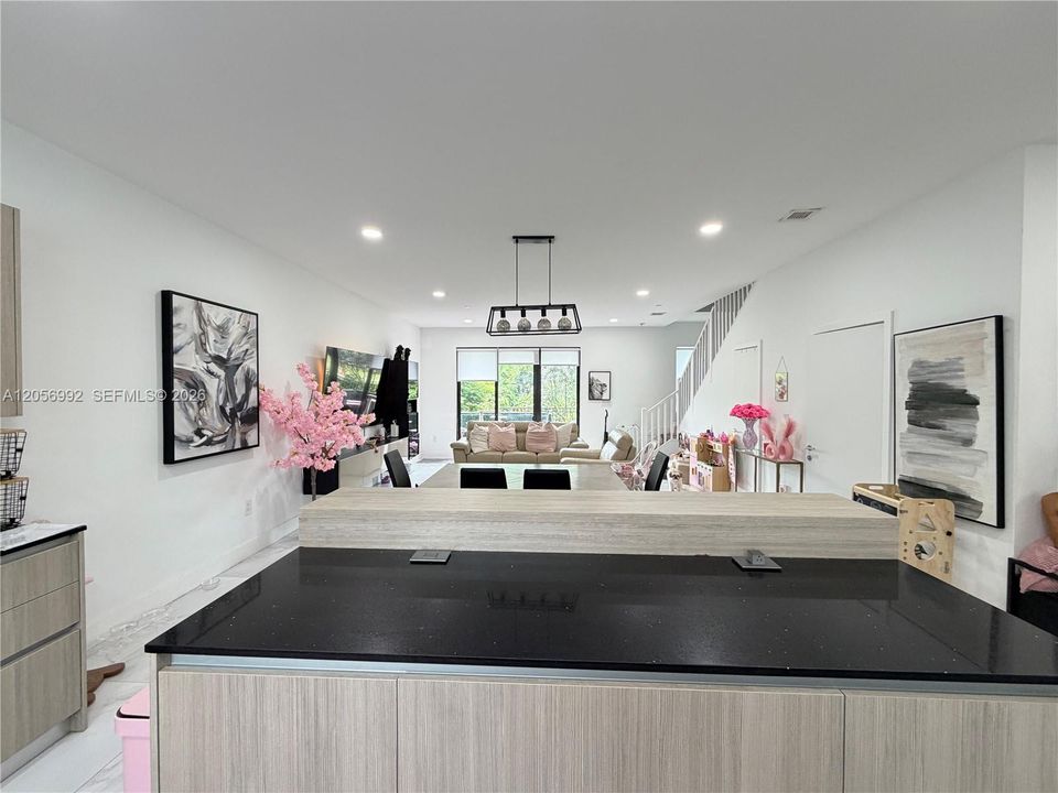 For Sale: $465,000 (3 beds, 2 baths, 1504 Square Feet)
