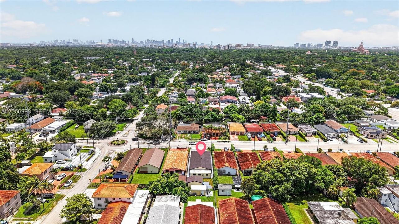 На продажу: $960,000 (5 спален, 3 ванн, 2442 Квадратных фут)