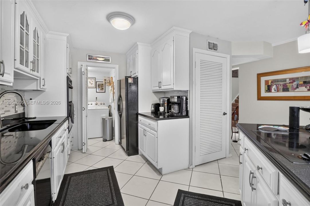 En Venta: $364,900 (2 camas, 2 baños, 1891 Pies cuadrados)