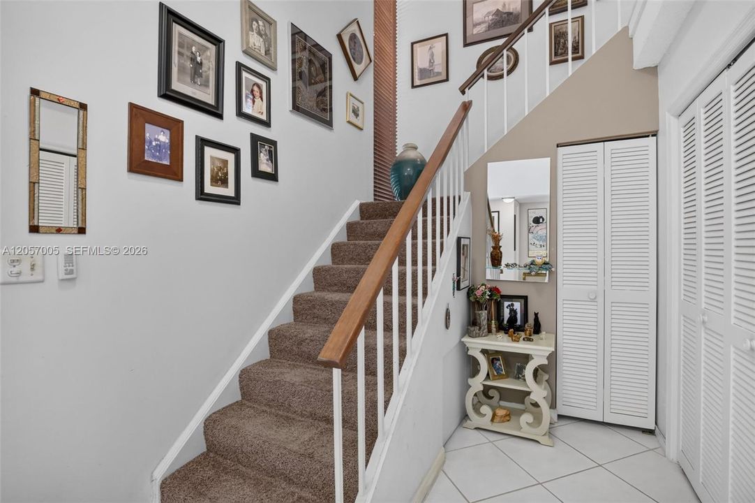 En Venta: $364,900 (2 camas, 2 baños, 1891 Pies cuadrados)