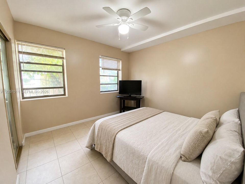 For Rent: $2,800 (3 beds, 1 baths, 2066 Square Feet)