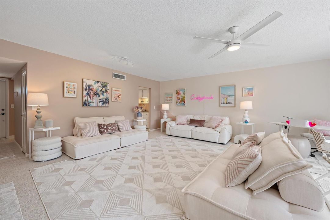 18480 SE Wood Haven Ln apt J-10