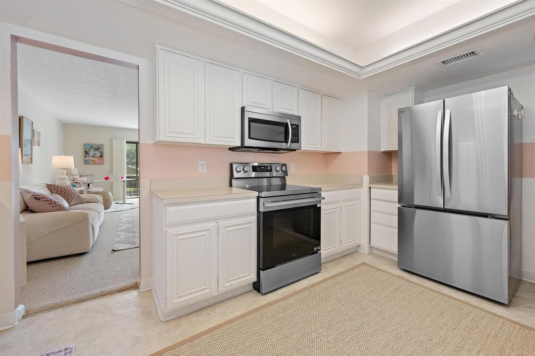 18480 SE Wood Haven Ln apt J-15