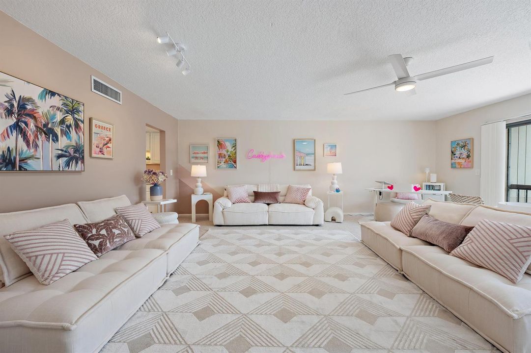 18480 SE Wood Haven Ln apt J-9