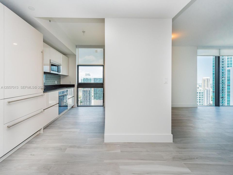 For Rent: $9,600 (3 beds, 3 baths, 1753 Square Feet)