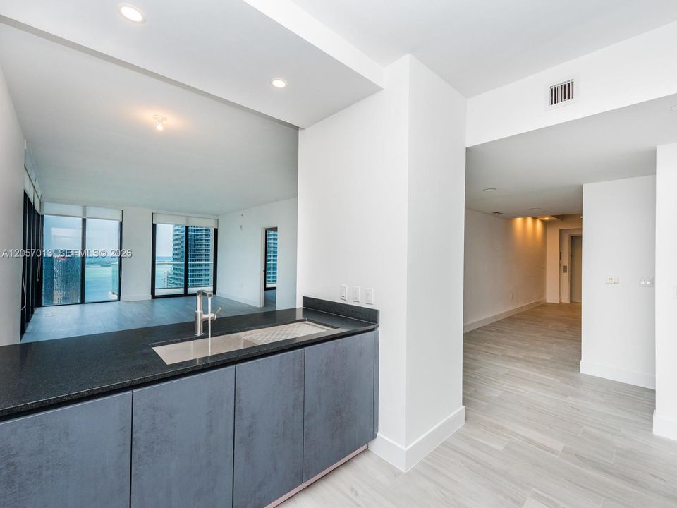 For Rent: $9,600 (3 beds, 3 baths, 1753 Square Feet)