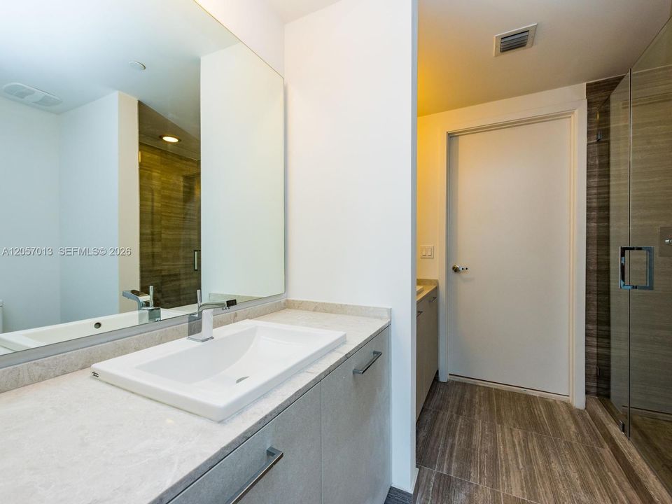 For Rent: $9,600 (3 beds, 3 baths, 1753 Square Feet)